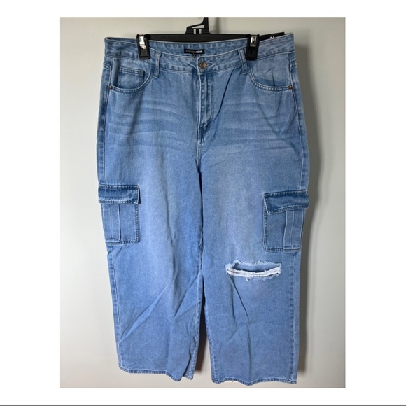 FASHION NOVA Totally Tubular Non Stretch Cargo Skater Jeans - Picture 1 of 5